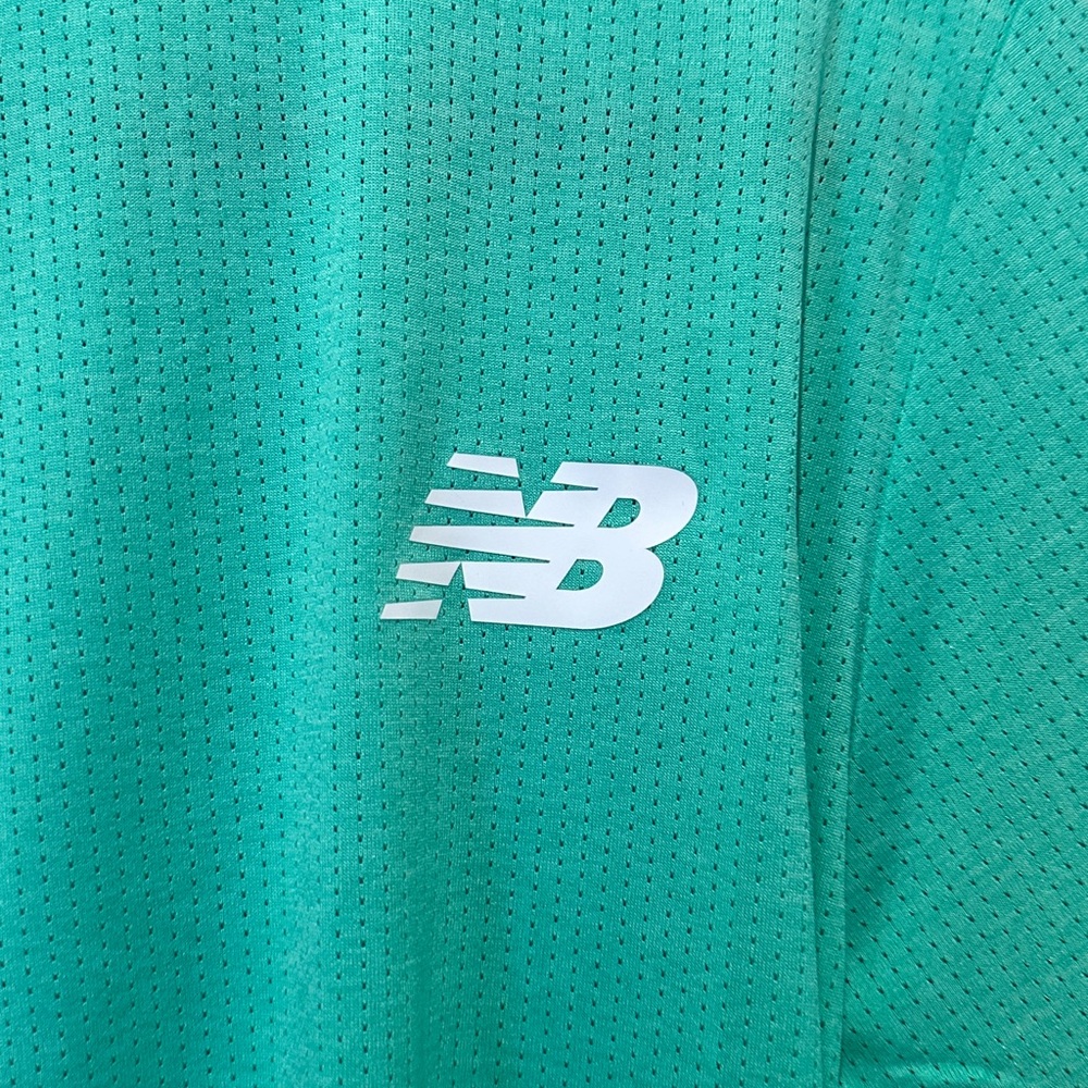 New Balance x Tag Heuer Men’s Running Shirt - Picture 3 of 6
